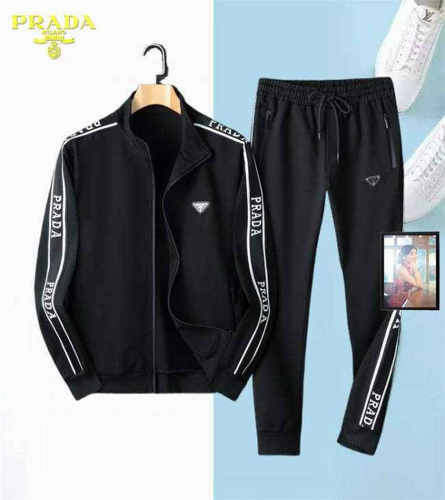 Picture of Prada Sweater Suits _SKUPradaM-3XL12yn22841870